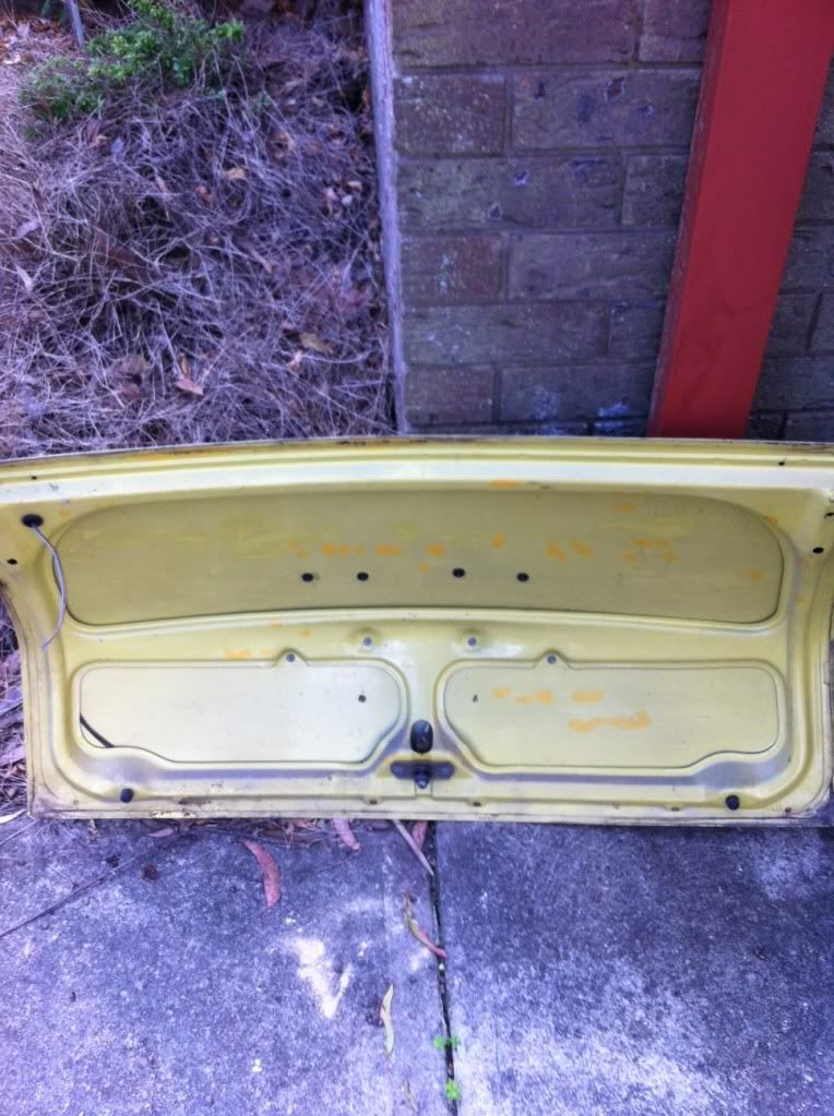 http://i1038.photobucket.com/albums/a463/kombik/Spares/Type3Lid2.jpg