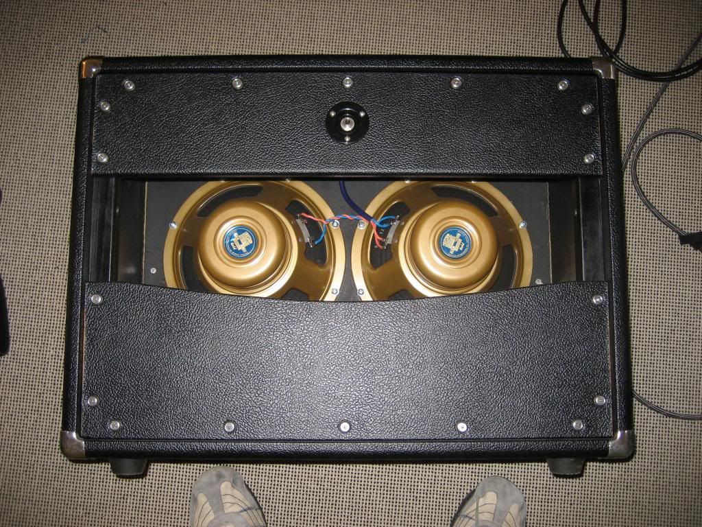 Speaker cabs.