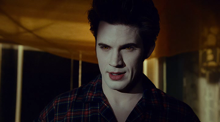 Biri%20Beni%20Isırdı%20-%20Vampires%20Suck%202010%20%28Türkçe%20Dublaj%29%20DVDRip%20XviD