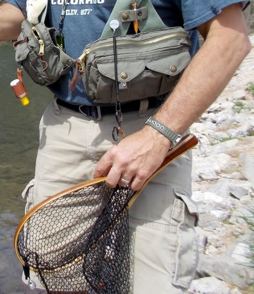 Carrying a net, without a pack or vest